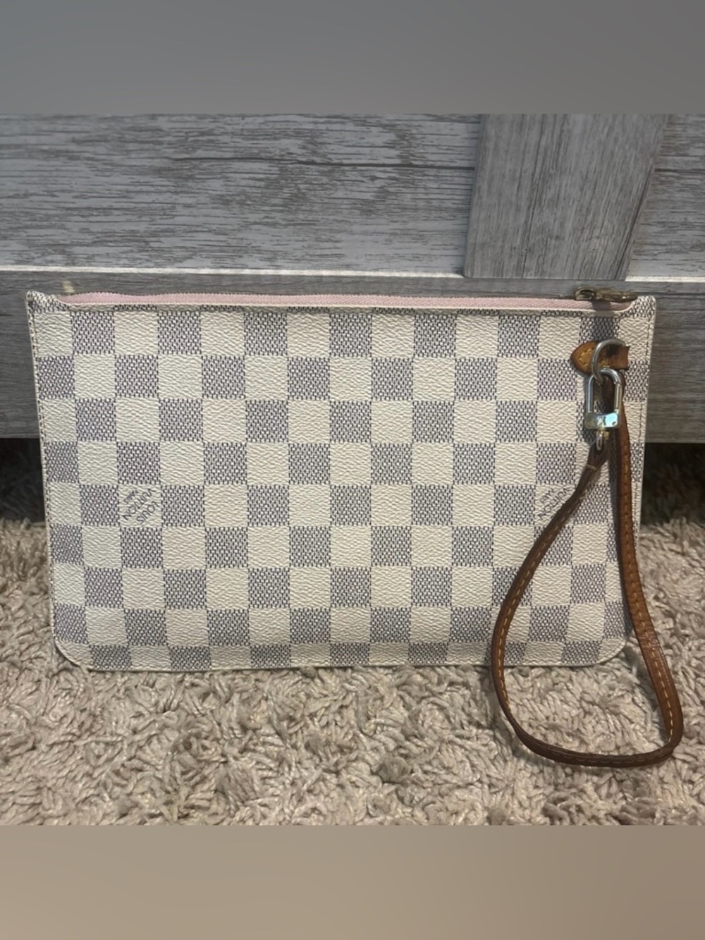 Louis Vuitton Pouchette